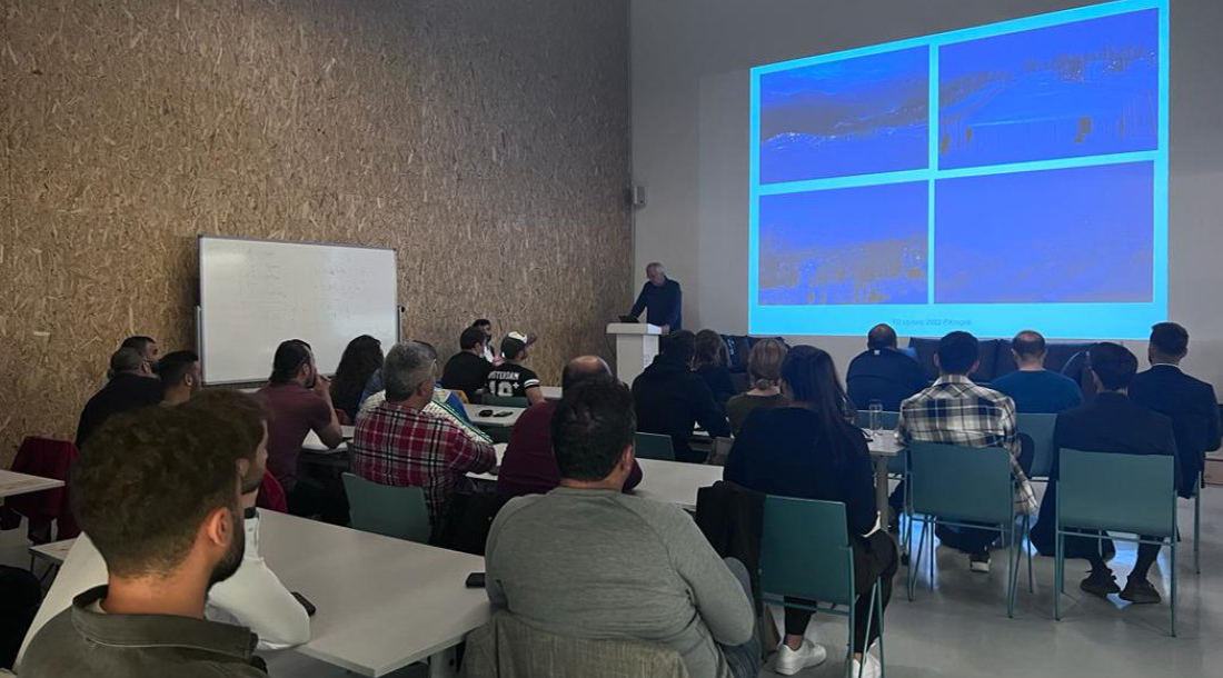 FIS Semineri İstanbul'da Başladı