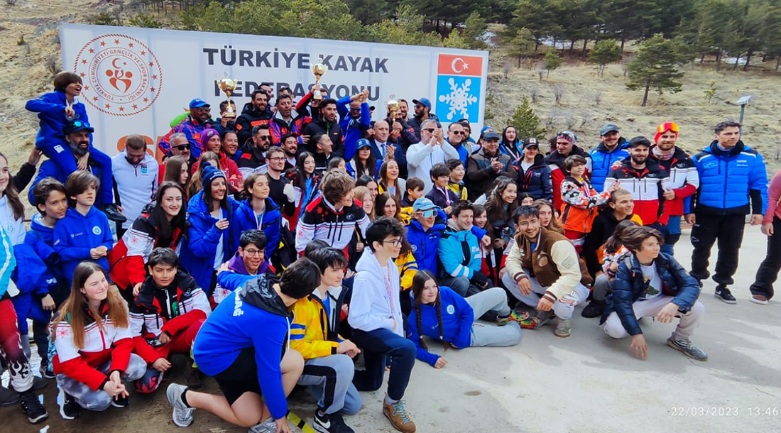 İSTANBUL TÜRKİYE ŞAMPİYONU