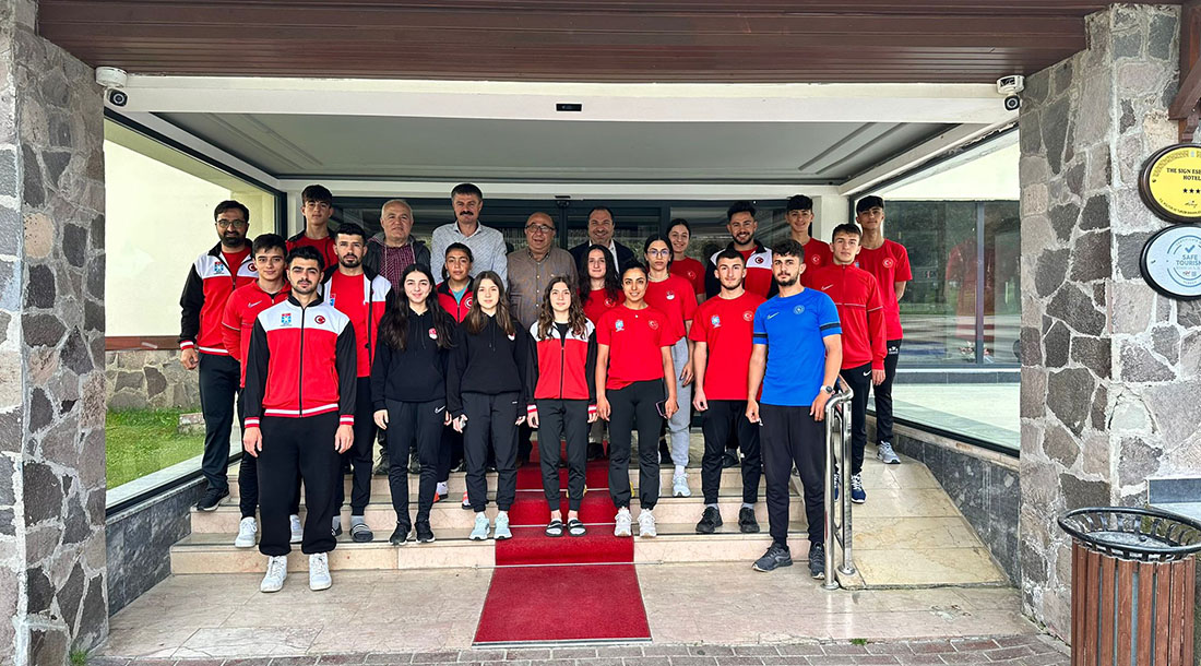 MİLLİ SPORCULARA MORAL ZİYARETİ
