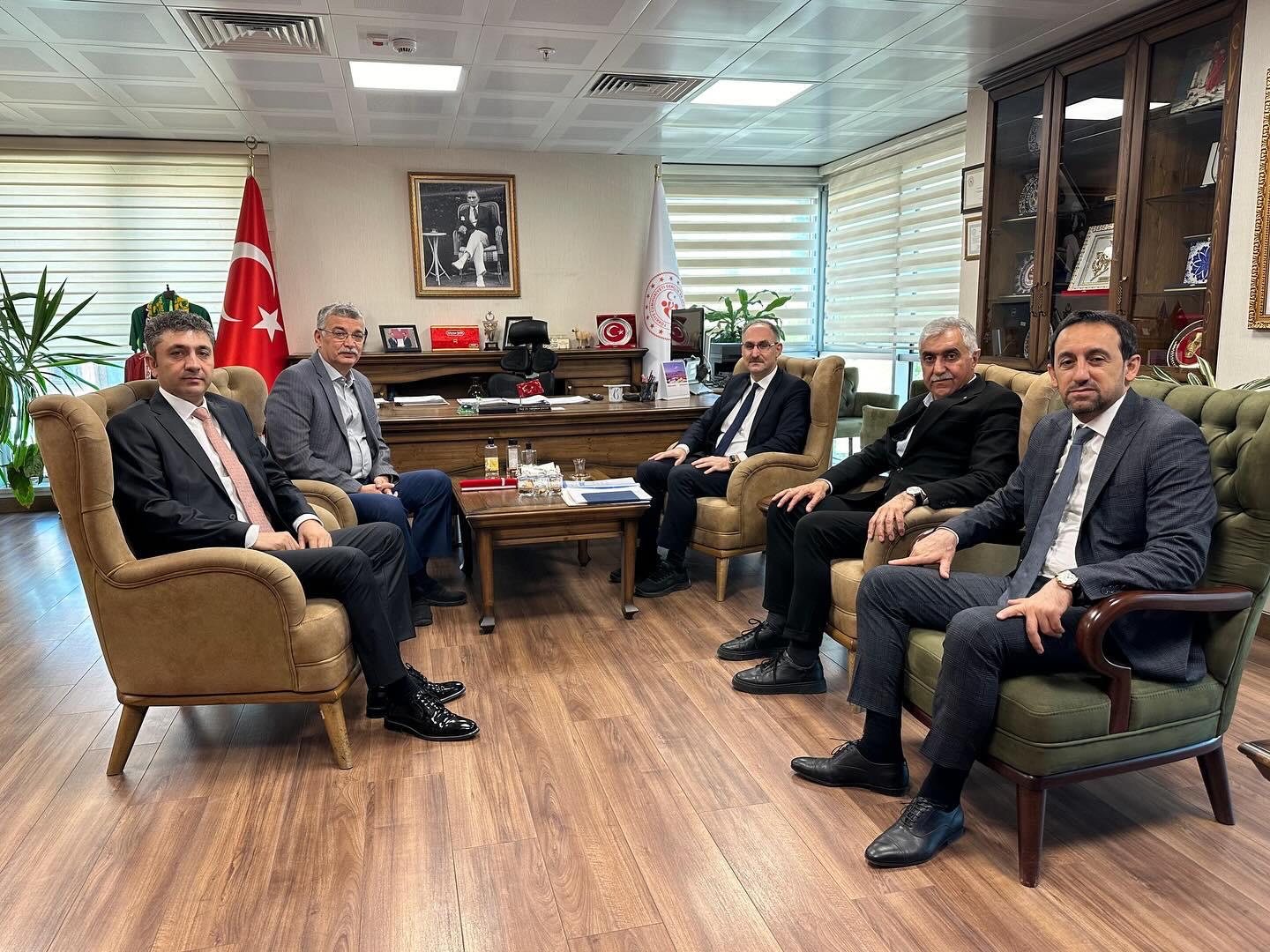 ERZURUM BÜYÜKŞEHİR BELEDİYESİ GENEL SEKRETERİ ZAFER AYNALI'DAN HAYIRLI OLSUN ZİYARETİ